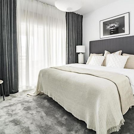 Djc - Modern 2 Bedroom Apartment Close To Beach Casares Ngoại thất bức ảnh