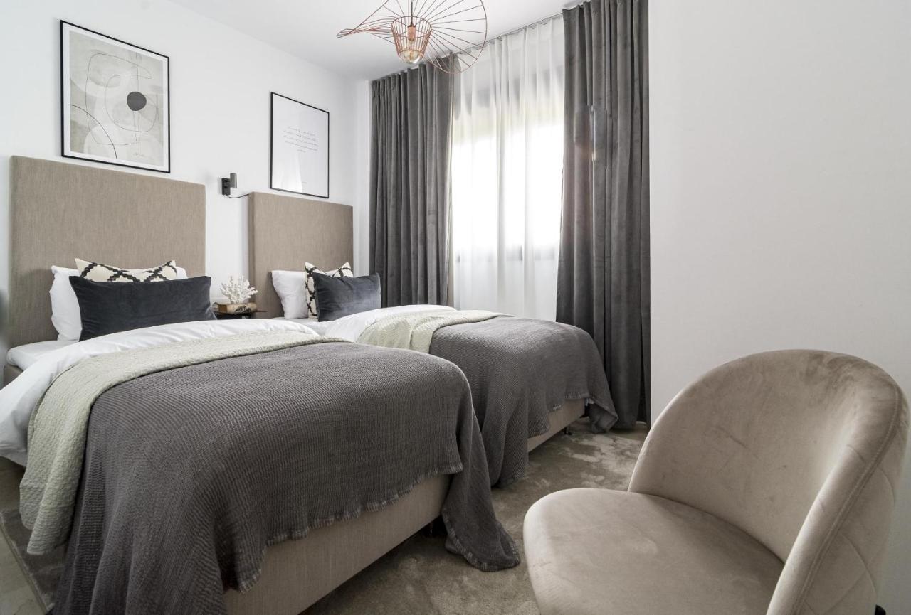Djc - Modern 2 Bedroom Apartment Close To Beach Casares Ngoại thất bức ảnh