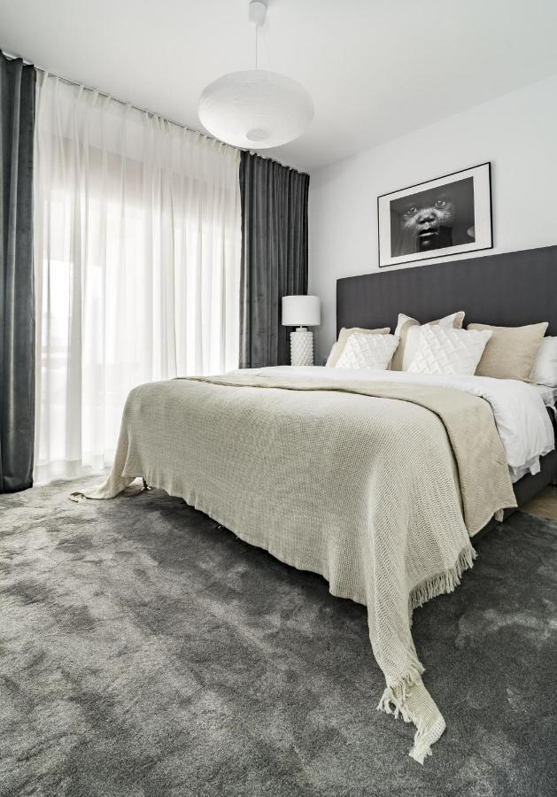 Djc - Modern 2 Bedroom Apartment Close To Beach Casares Ngoại thất bức ảnh