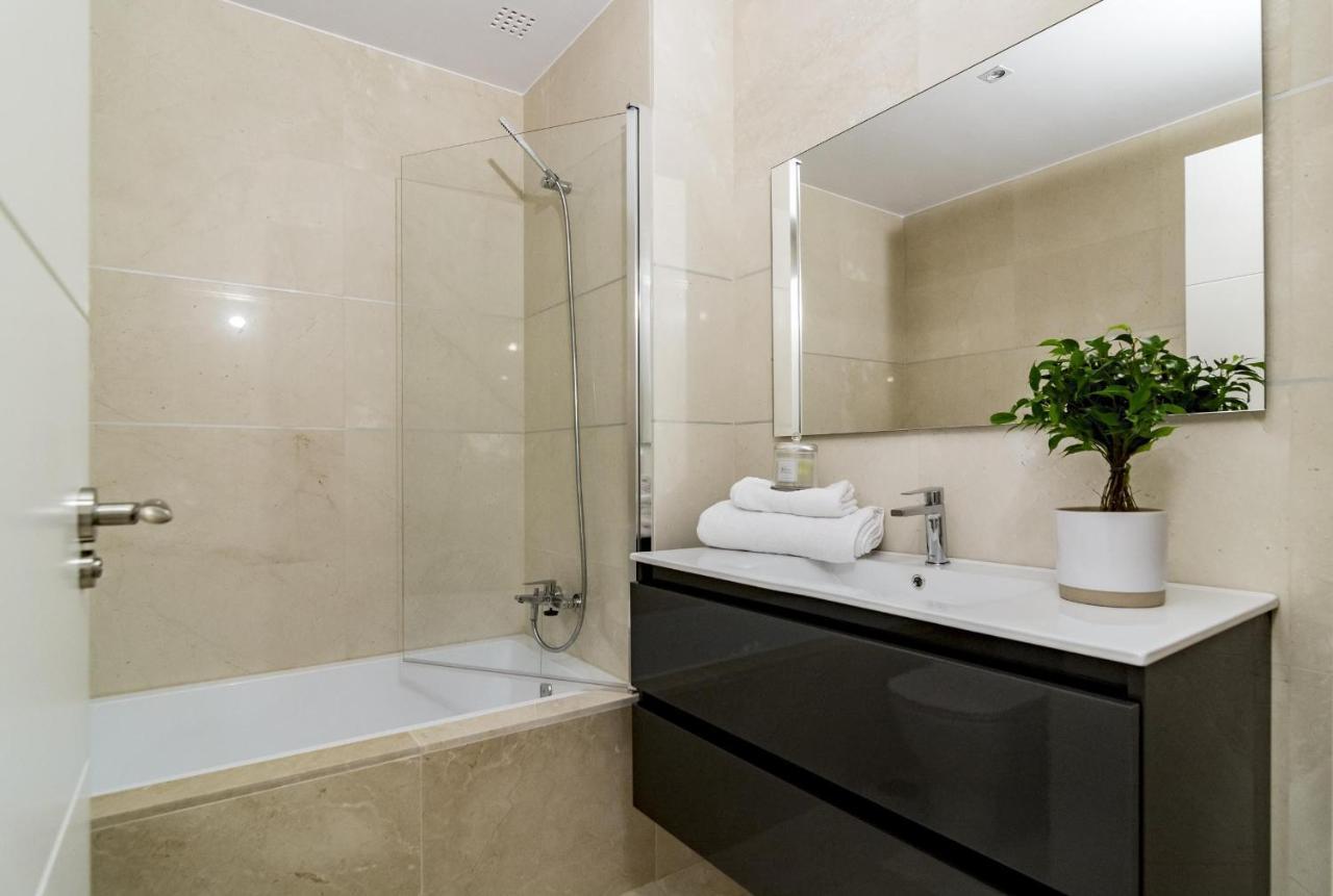 Djc - Modern 2 Bedroom Apartment Close To Beach Casares Ngoại thất bức ảnh